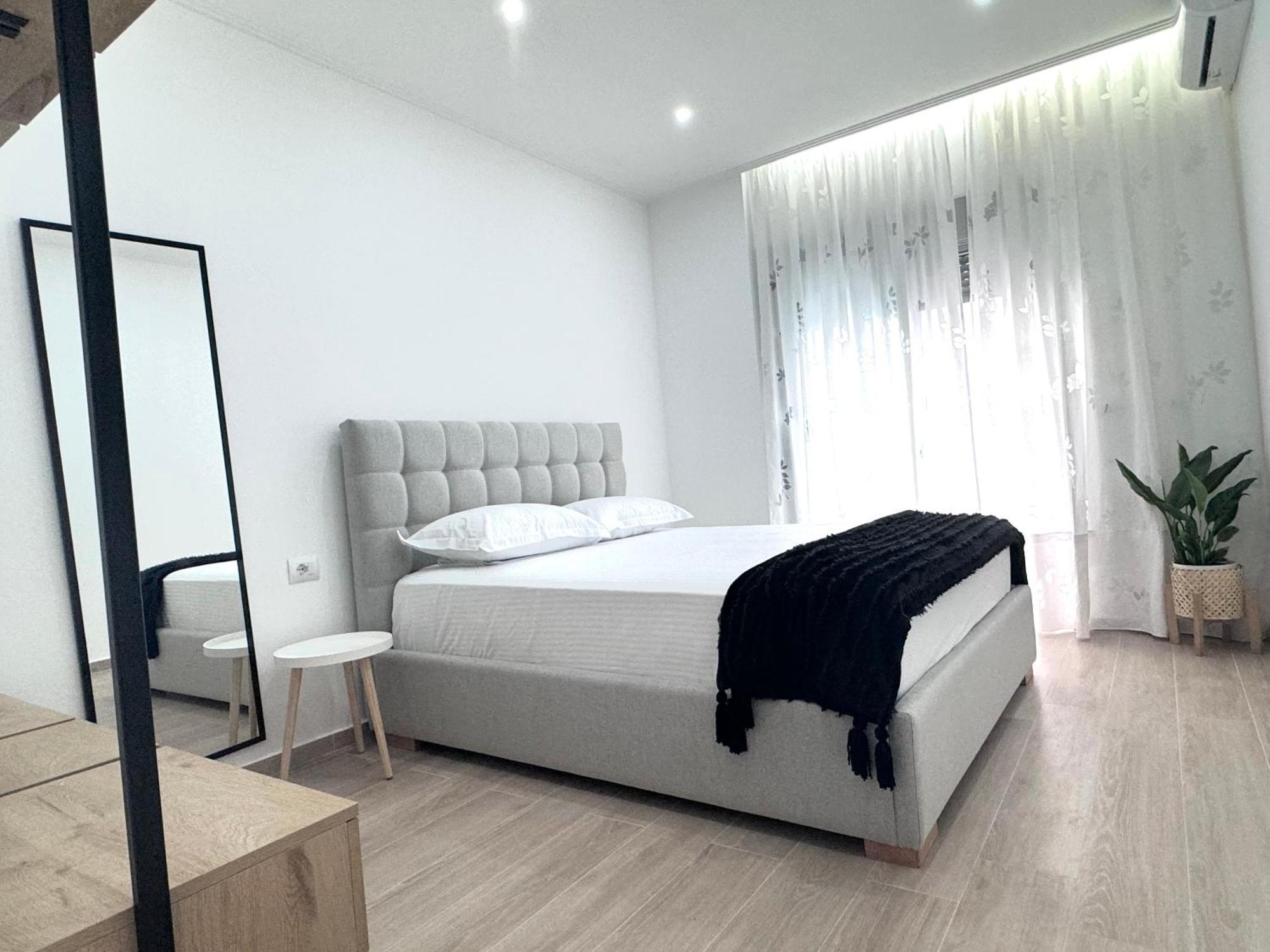 Sunset Hill Apartments Sarandë Exterior foto